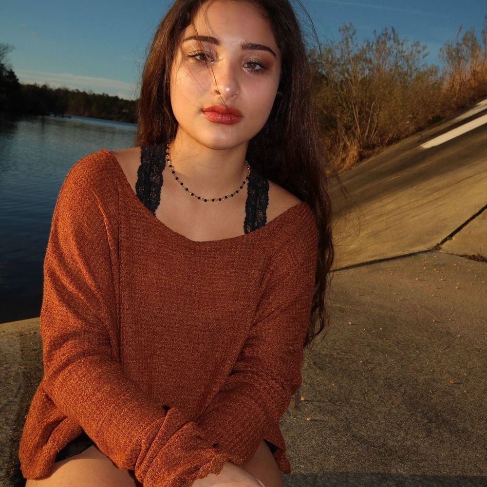 Meet your Posher, Shirin